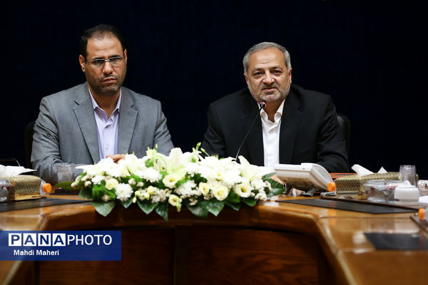 اولین نشست صمیمی وزیر آموزش و پرورش دولت چهاردهم با اعضای شورای معاونان