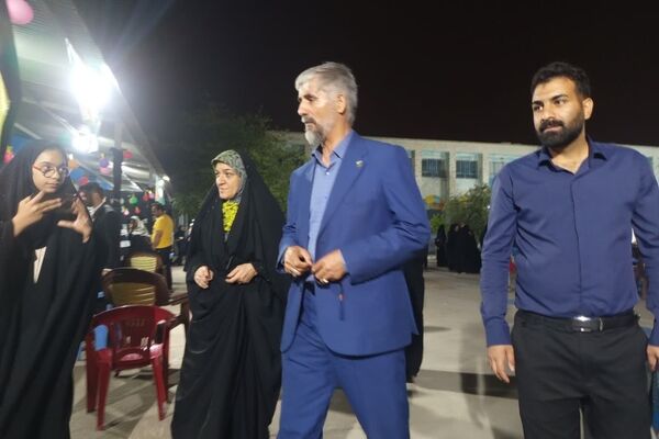 بازدید معاون تشکیلات سازمان دانش‌آموزی کشور از موکب «نوجوان مبارز» و «امام رضا (ع)»
