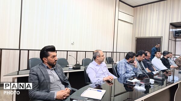 برگزاری نشست صمیمی خبرنگاران در فرمانداری شهرستان فارسان 