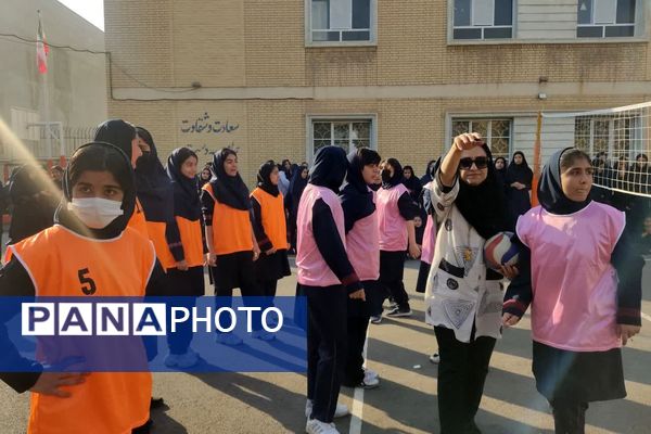 به‌مناسبت هفته بهداشت روان در دبیرستان فرشتگان ناحیه ۴شیراز 