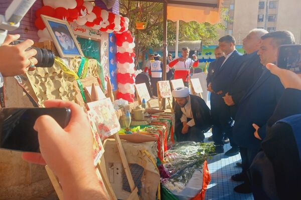 زنگ صلح  و دوستی در دومین روز از سال تحصیلی در مدرسه شاهد ائمه اطهار پاکدشت نواخته شد 