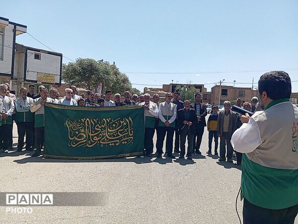 کاروان «در پناه خورشید» میهمان رزق‌آباد کاشمر شد
