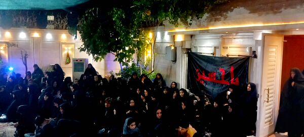 روضه خانگی توسل به حضرت سیدالشهدا(ع)در شهرستان کاشمر 