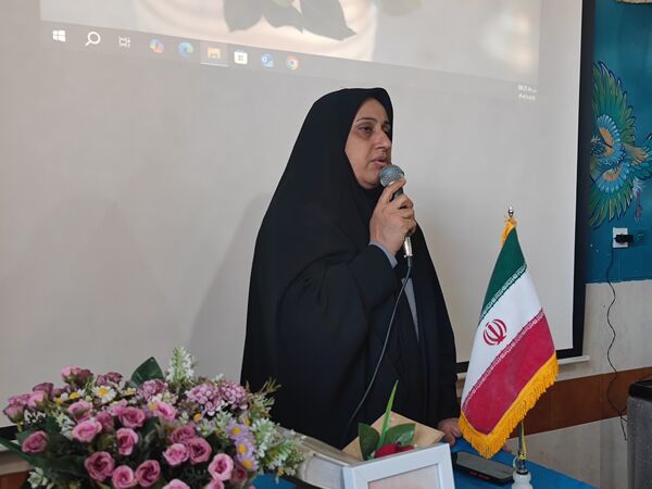 یادآورحماسه سیزدهم آبان دردبیرستان شاهدشهید قاسم سلیمانی