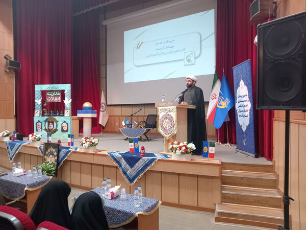 اختتامیه و تقدیر از برگزیدگان سیزدهمین جشنواره مدرسه انقلاب در قم