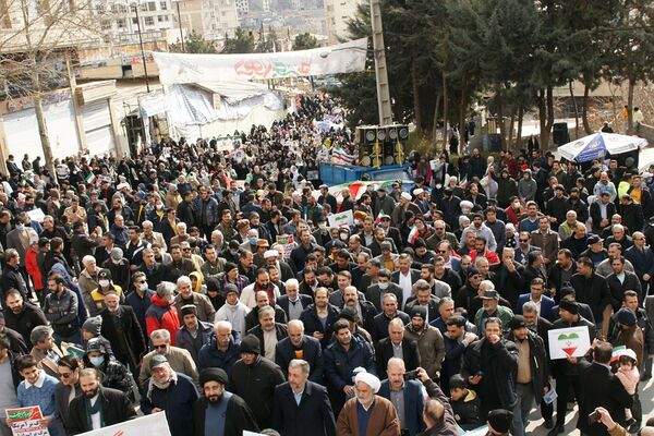 راهپیمایی پرشور ۲۲بهمن در رودهن 