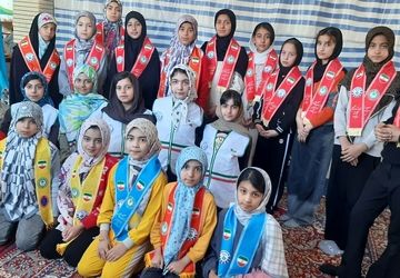 سه روز اعتکاف ستاره‌های کوچک در فرخشهر