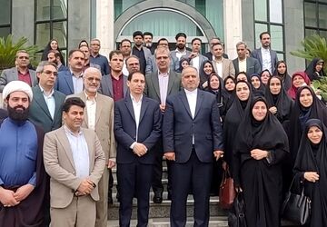 آیین سپاس از فرهنگیان نمونه و منتخبین استانی شهرستان شهریار