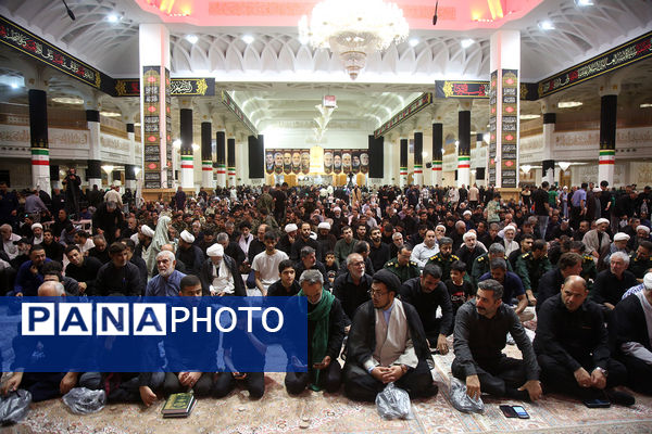 مراسم گرامیداشت شهدای اقتدار و امنیت «فراجا» در حرم حضرت معصومه(س)