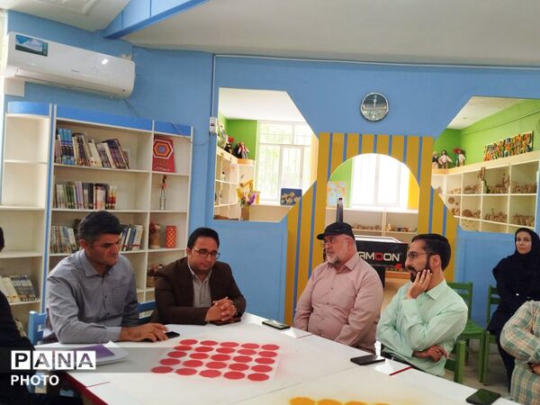 گرامیداشت روز معلم در لردگان؛ تجلیل از چراغ‌داران راه آینده