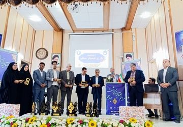 رویش دانش در سایه‌سار همراهی