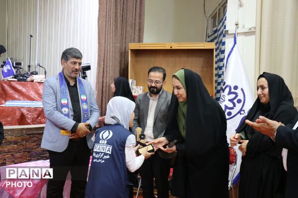 آیین تجلیل و تقدیر از دانش آموز خبرنگاران خبرگزاری پانا ناحیه ۷