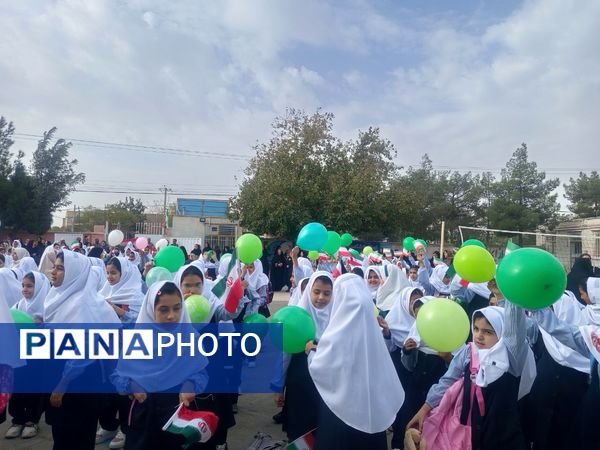 مراسم آغاز سال تحصیلی در مدرسه سمیه