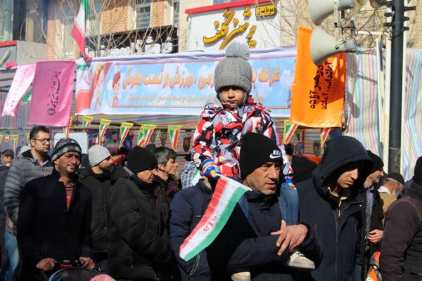 یک زنجان متحد در روز ۲۲بهمن 