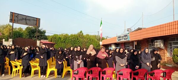 نواخته شدن زنگ ایثار و مقاومت در دبیرستان دخترانه شاهد سمیه