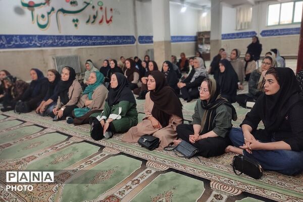 انتخابات انجمن اولیا و مربیان در مدرسه شهید معظم با هدف تقویت تعامل خانواده و مدرسه