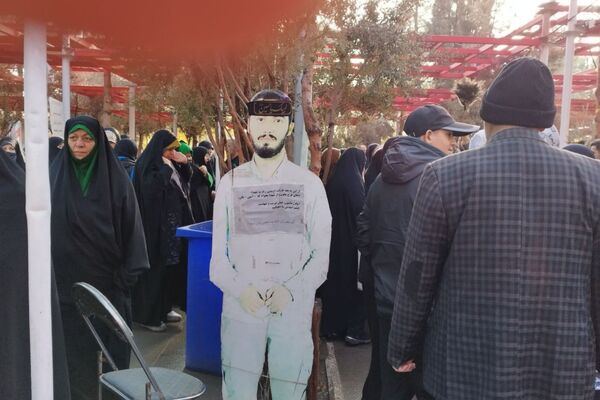 تجدید عهد با شهدا در رباط کریم