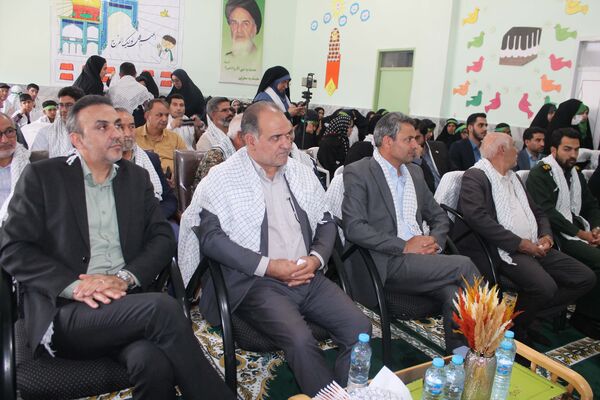 نواختن زنگ ایثار، شهادت و نماز در آموزشگاه ولایت شهرستان فریمان