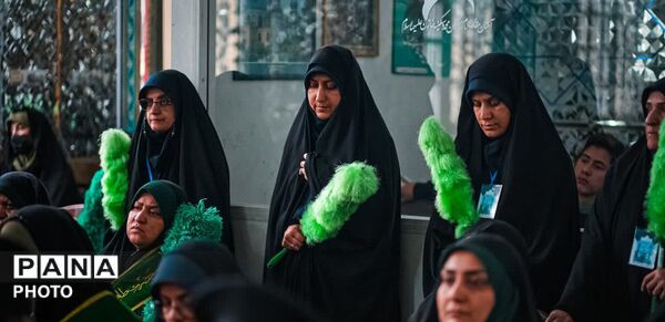 عطر گلاب و نور خدمت در آستان امامزادگان محمد و سکینه خاتون  در آستانه دهه کرامت