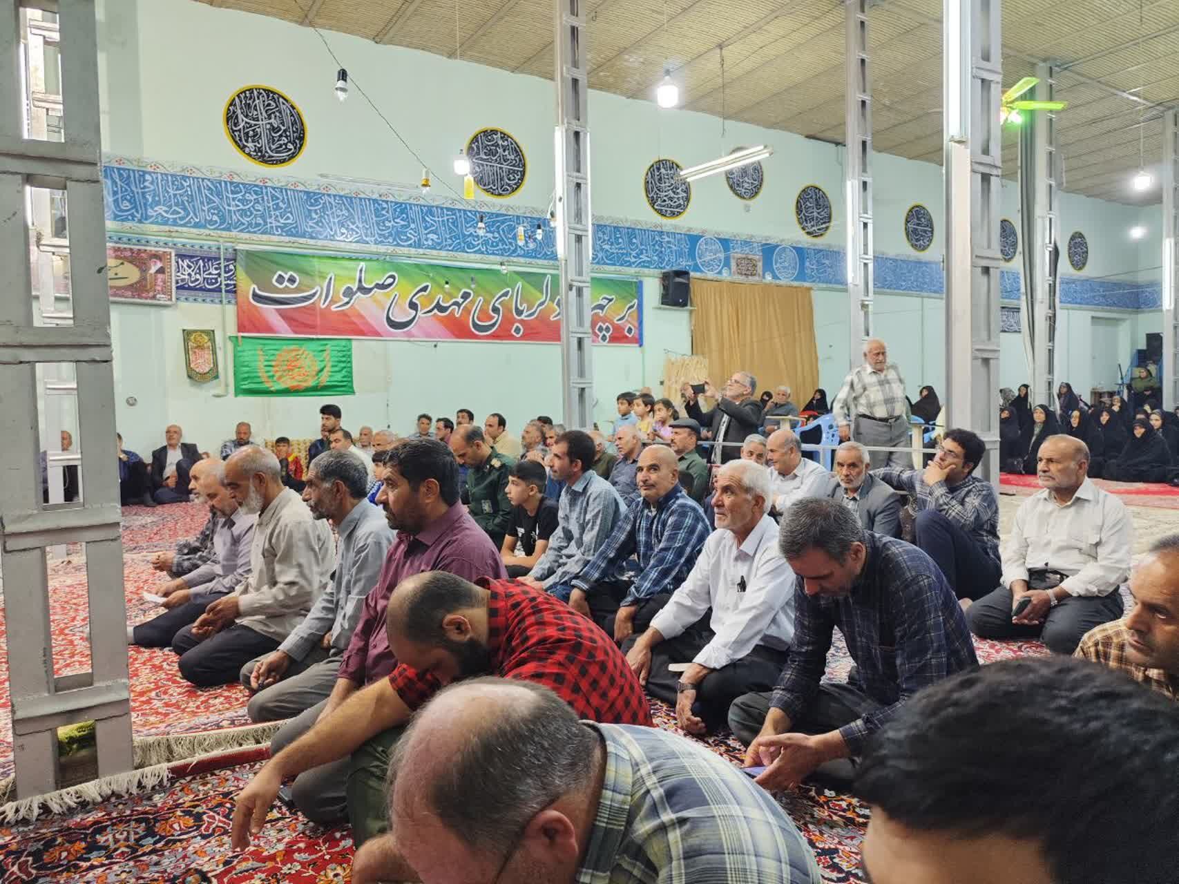 صغاد در سوگ و افتخار شهدا؛ مسجدالنبی میزبان یادواره‌ای معنوی
