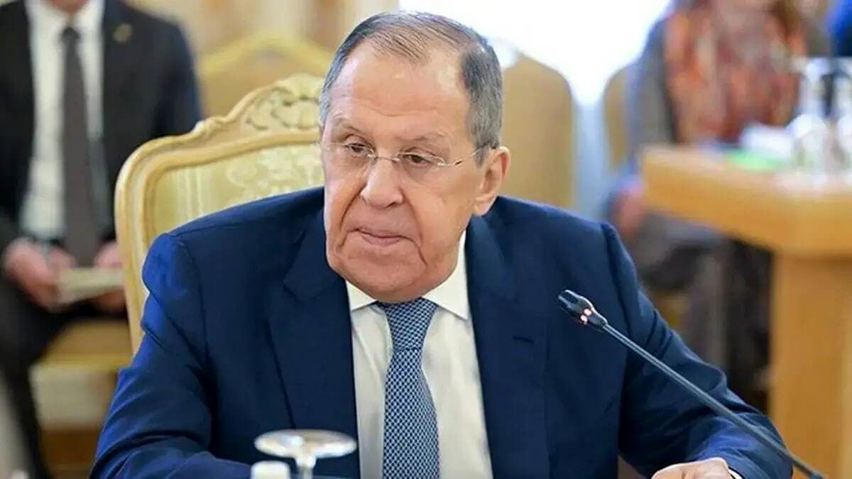 لاوروف: در چارچوب قوانین بین‌المللی، تجهیزات نظامی در اختیار ایران قرار می‌دهیم