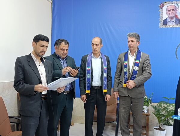 نشست مدیر آموزش و پرورش فاروج با دانش‌آموز خبرنگاران پانا