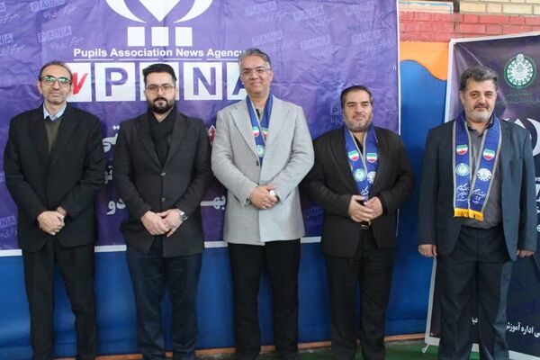 همایش یاوران انقلاب، پیشتازان مقاومت در بهارستان‌دو