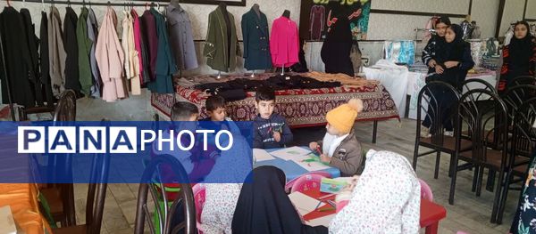 جشنواره بومی محلی و جشن دهه فجر در شهر تیتکانلو