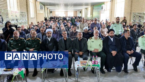 مراسم گرامیداشت شهدای راه‌خدمت و سالروز آزادسازی خرمشهر در سنندج