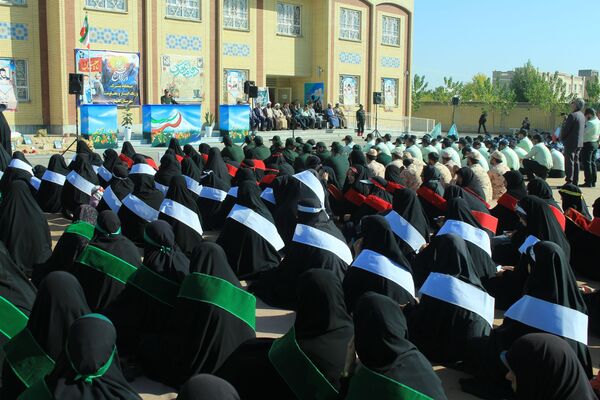 نواختن زنگ مهر و ایثار در گلبهار