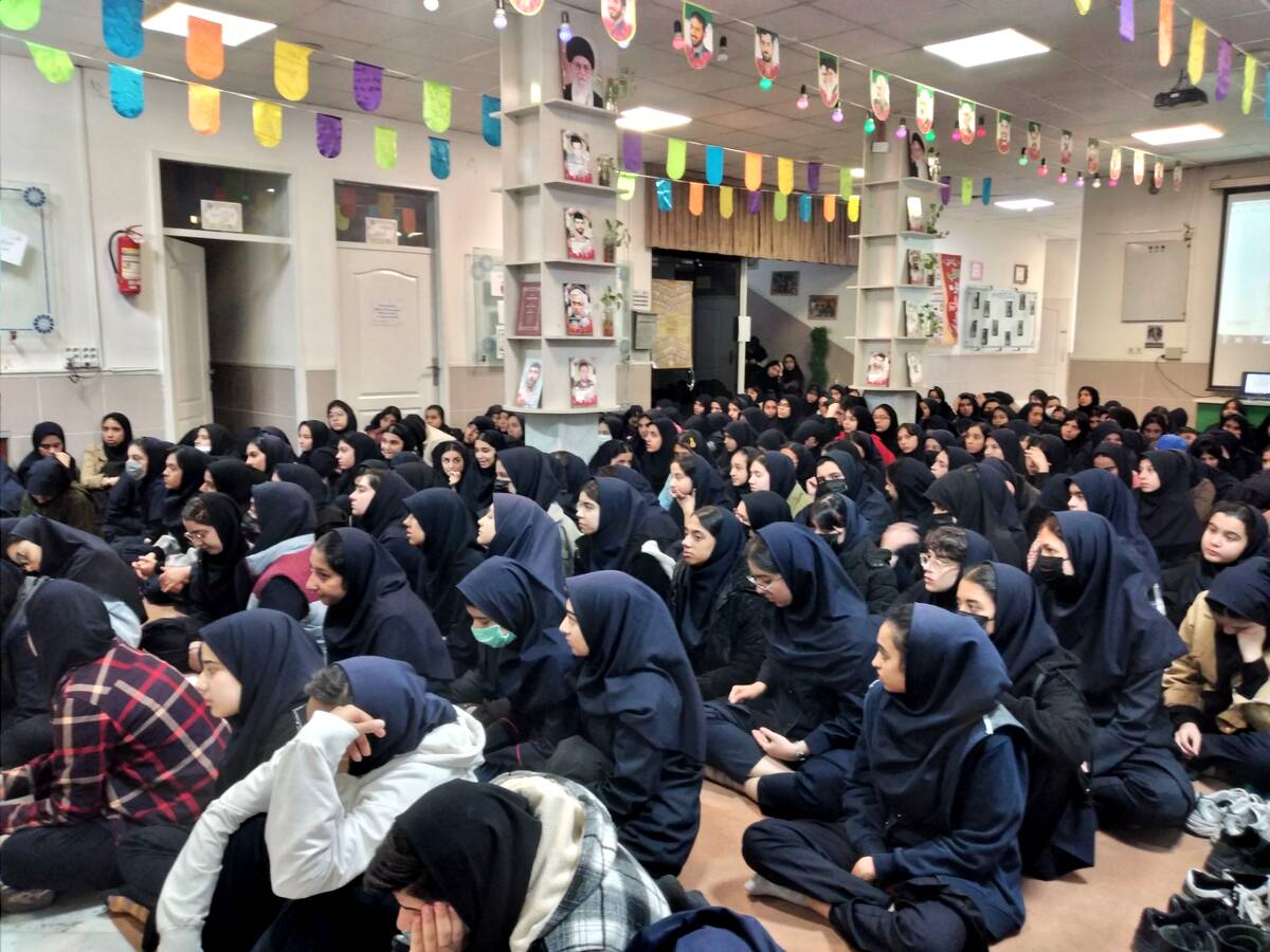 آیین بزرگداشت میلاد حضرت فاطمه (س) در دبیرستان شاهد ارض اقدس