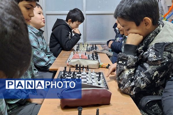 رقابت‌های شطرنج در آموزشگاه شیخ جنید پیشوا به پایان رسید