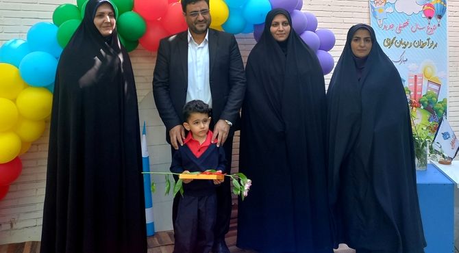 جشن‌غنچه‌ها در کودکستان‌حوض‌نقاشی ناحیه یک برگزار شد