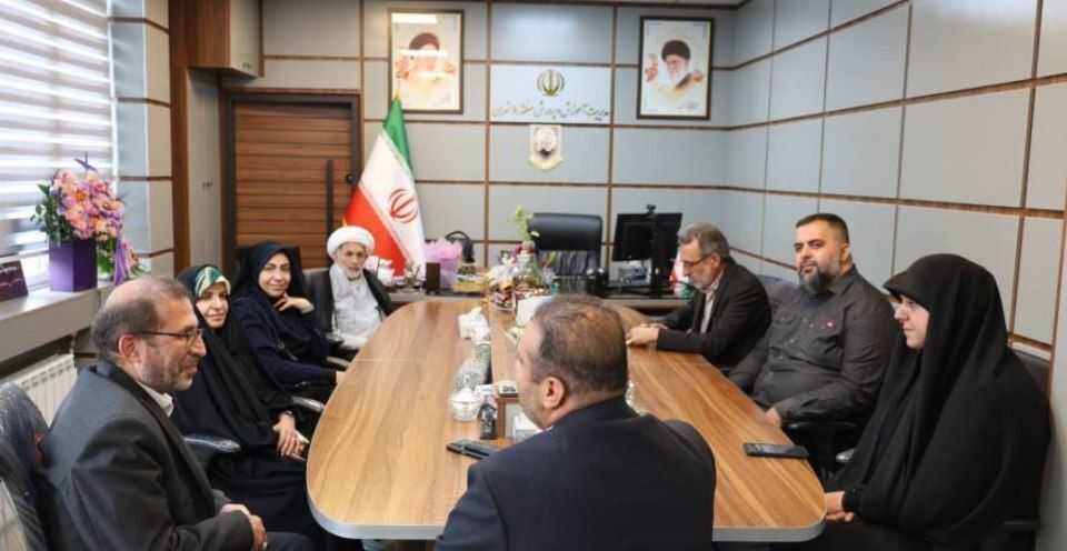 بزرگداشت هفته معلم با حضور مسئولان بنیاد شهید