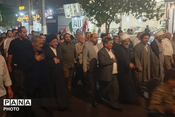 شور و حماسه مردمان شهرستان قرچک در صد و هفتمین شب از تجمعات مردمی