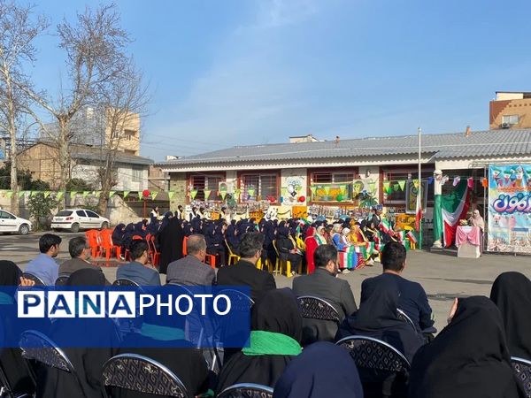 جشن باشکوه انقلاب و ایرانمون