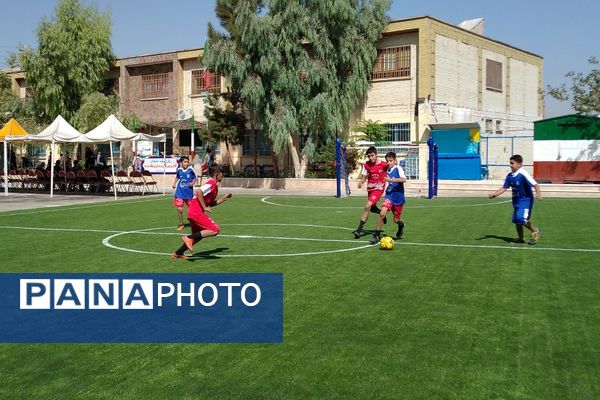 آیین افتتاحیه زمین چمن مصنوعی دبستان علی بن ابیطالب (ع) باقرشهر 