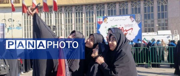 حضور پرشور آینده‌سازان ایران در راهپیمایی روز دانش‌آموز در همدان 