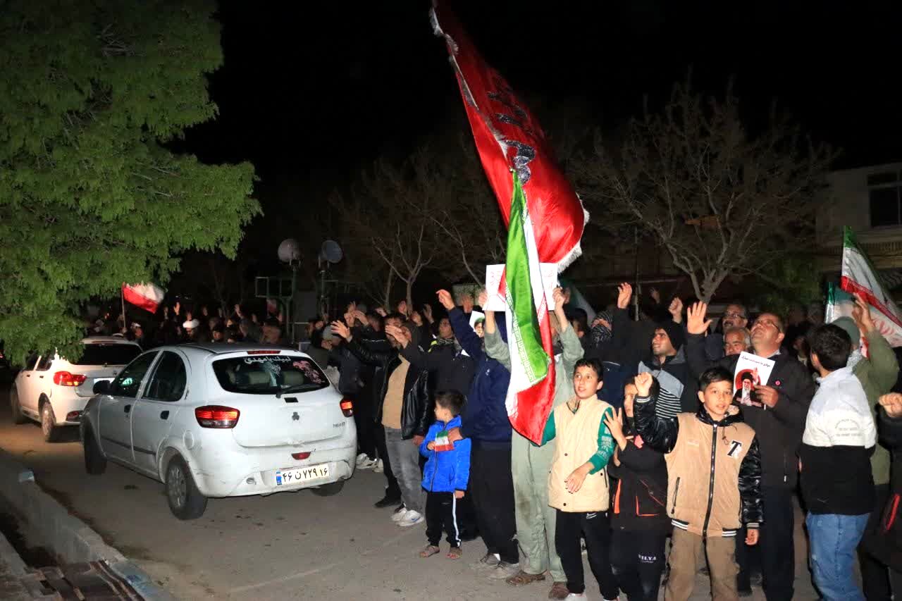 شور انقلابی مردم روستای باقرآباد قم