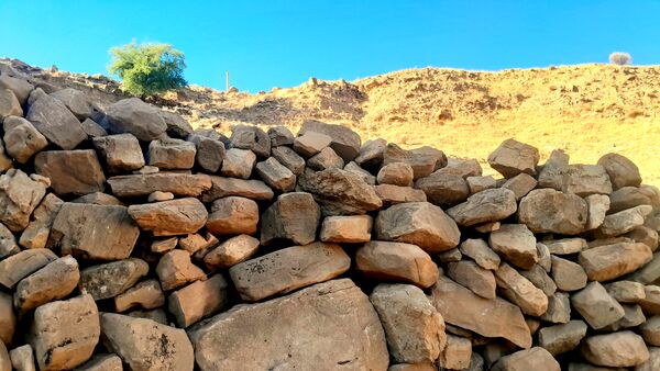 روستای برد‌زرد نگینی غریب در شهرستان لنده