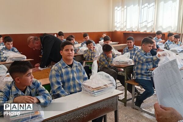 آیین استقبال از دانش‌آموزان پایه هفتم،مدرسه شهید فتوحی