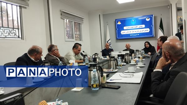 نهمین جلسه هیئت مدیره مجمع خیرین مدرسه ساز خراسان رضوی برگزار شد 