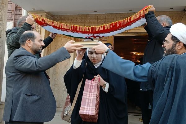 آبین بدرقه ۵۲ دانش‌آموز عمره‌گذار 