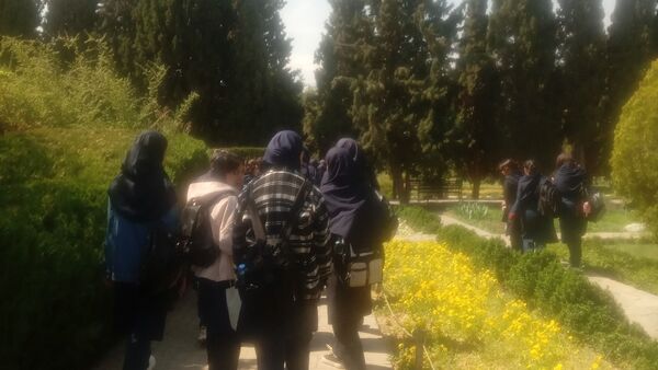 دانش‌آموزان آموزشگاه هیأت امنایی فرزانگان ملارد از باغ گیاه‌شناسی بازدید کردند