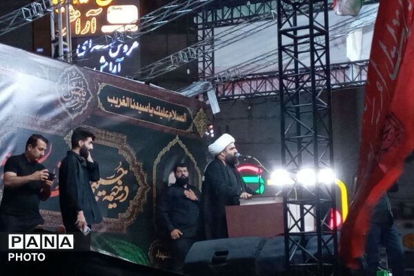 تجدید بیعت‌ میدان‌داران‌ شهرقدسی‌ با‌  سید و سالار‌ شهدا‌ در‌ شب عاشورا 