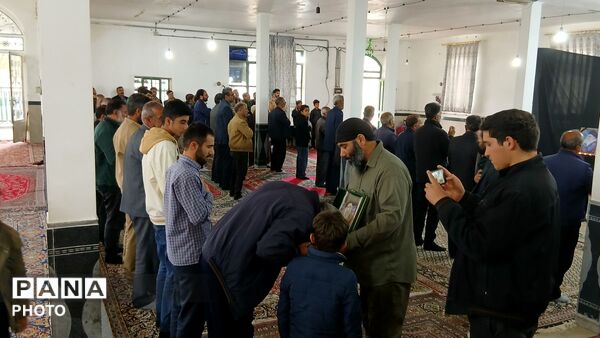 شریف آباد مشرف به یادگاری رهبر