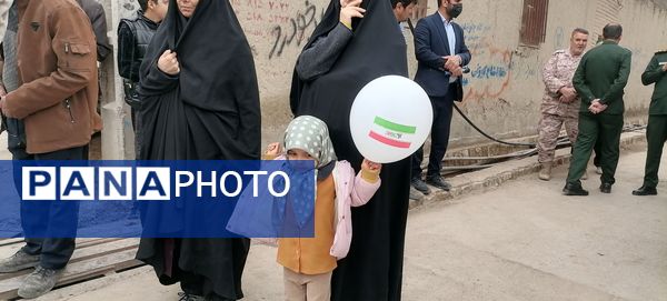 راهپیمایی ۲۲بهمن ماه روز پیروزی انقلاب اسلامی ایران در بار