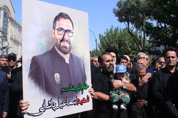 تشییعی که بهارستان را یکپارچه عزادار و مفتخر کرد