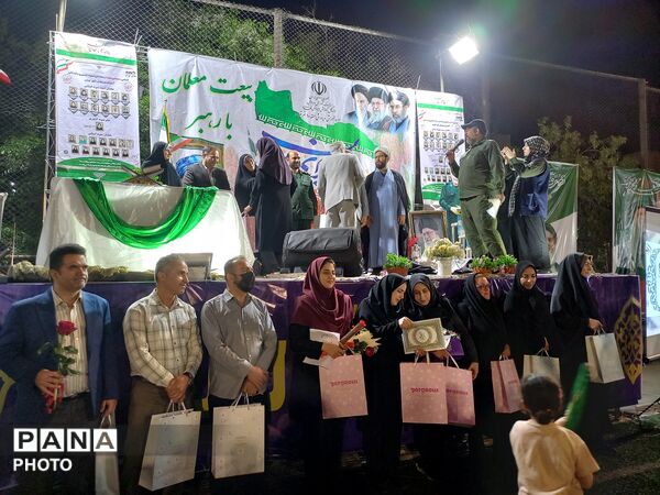 قاب‌های ماندگار از قرارگاه فرهنگی منطقه ۱۰ در هفته معلم 
