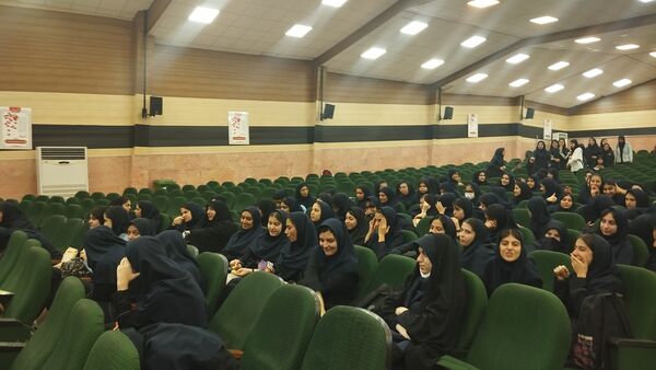 اردوی آمادگی دفاعی مدارس متوسطه دوم در کانون شهید سبحانی کرج 